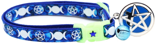 Witch's Familiar on Sapphire Cat Collar