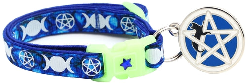 Witch's Familiar on Sapphire Cat Collar