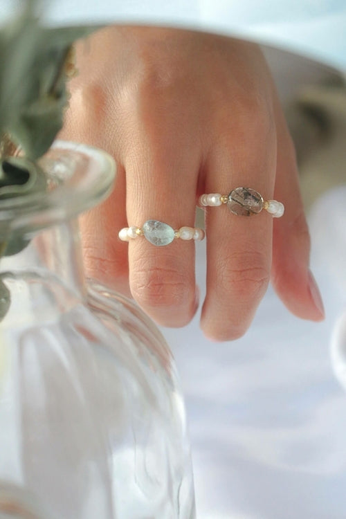 Elastische Ringe mit Naturkristallen & Süßwasserperlen