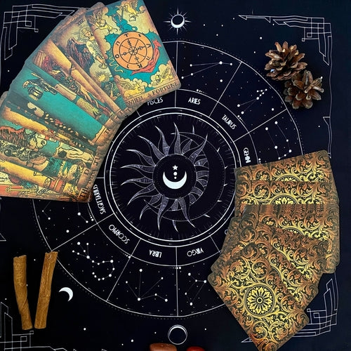 Schwarzes Tarot-Tuch für Legungen
